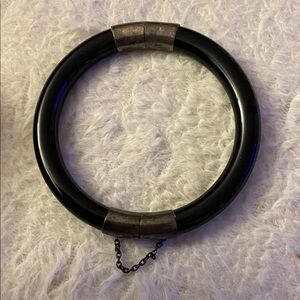 Mid Century Dark Black Slate and Silver Hinged Bangle Bracelet with Chain